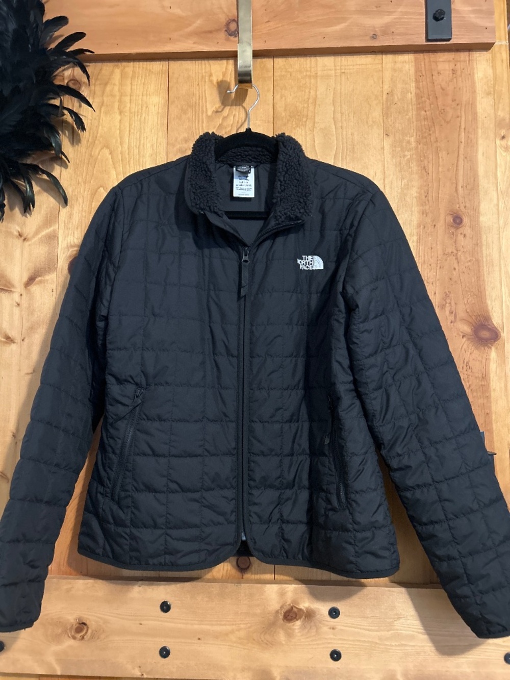 The North Face Junction Insulation Jacket SIZE MEDIUM